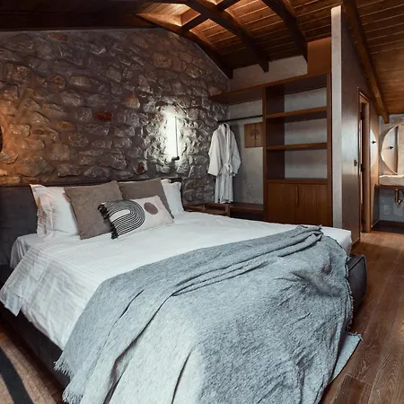 Kaseas Boutique Yerolimin